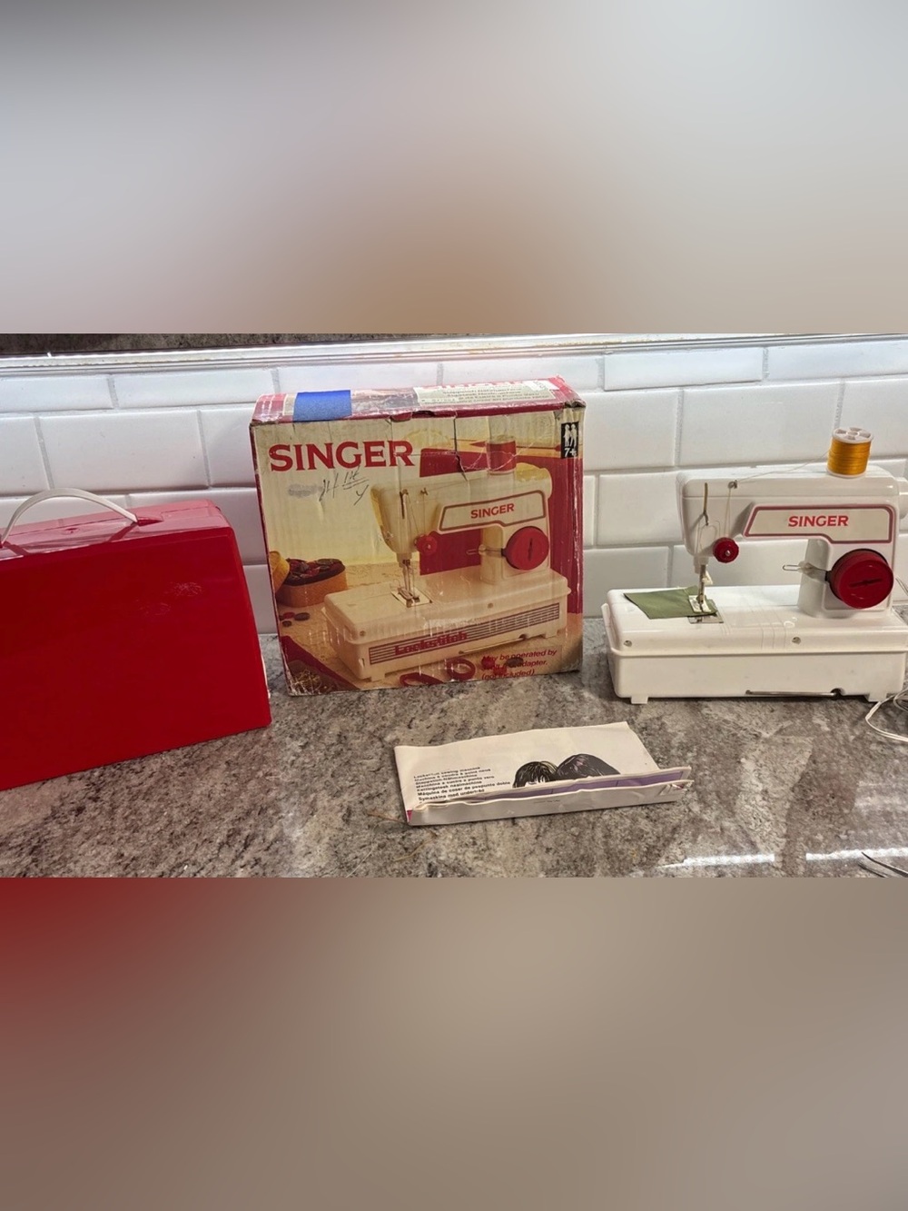 Singer Lockstitch Vintage Toy Sewing Machine - W/ Box , Manual And Case Works!